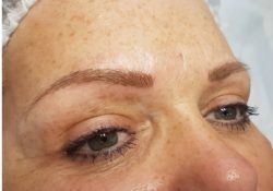 semi permanent eyebrows/microblading